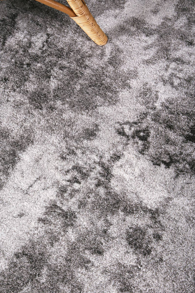 Yuzil White Grey Abstract Rug 240x330cm